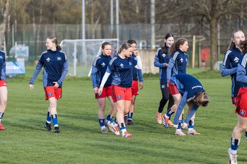 Bild 20 - wBJ Hamburger SV - Eimsbuettler TV : Ergebnis: 4:0